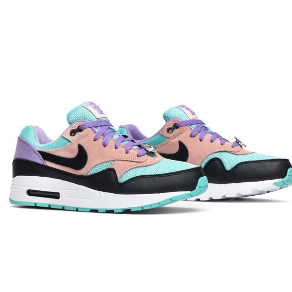 Boy's Nike Air Max 1 Have A Nike Day. - Picture 4 of 10